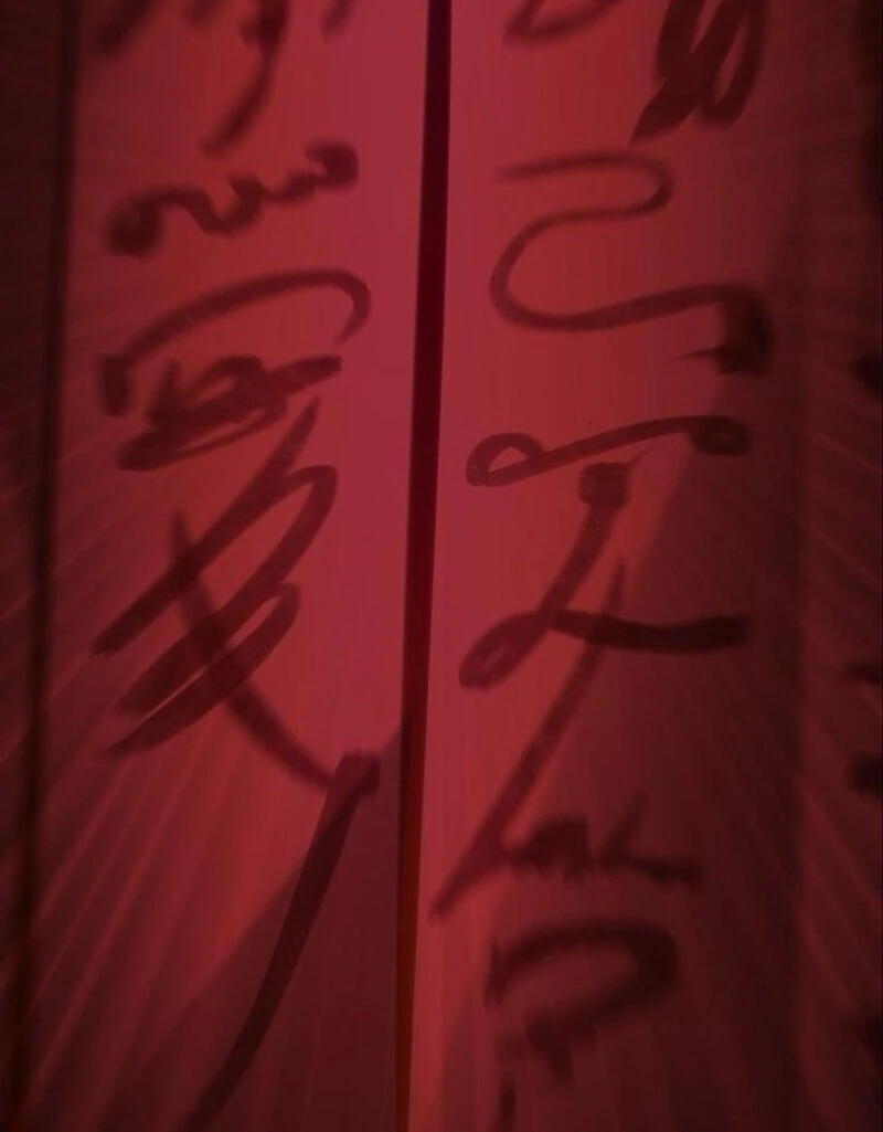096