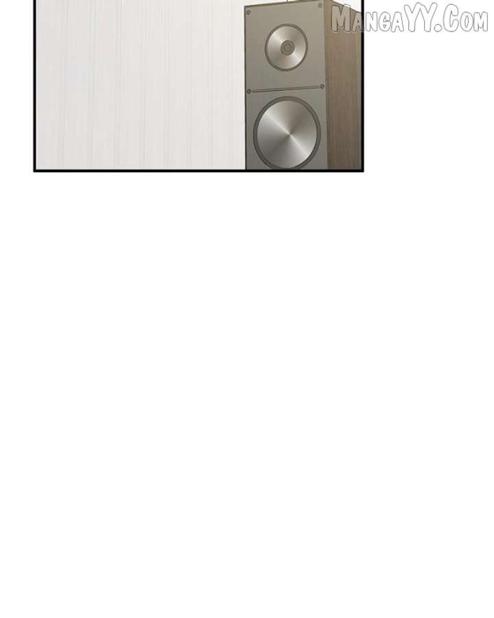 049