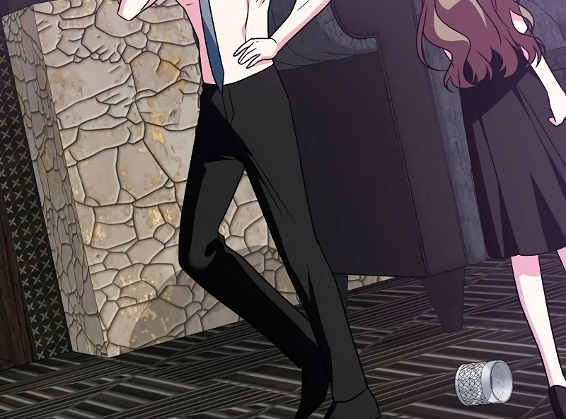 My Wife Appeared at My Wife’s Funeral Chapter 18 440 052